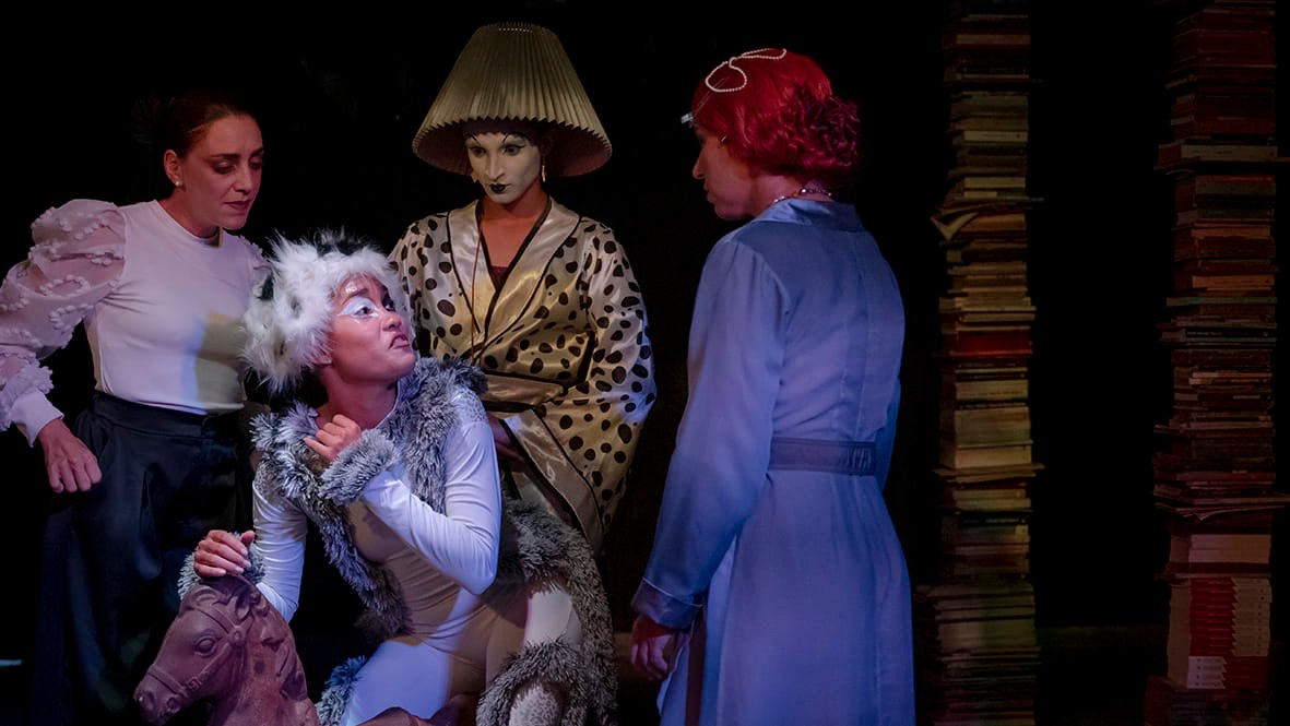 Ludi Teatro: donde coinciden el flechazo y el blanco